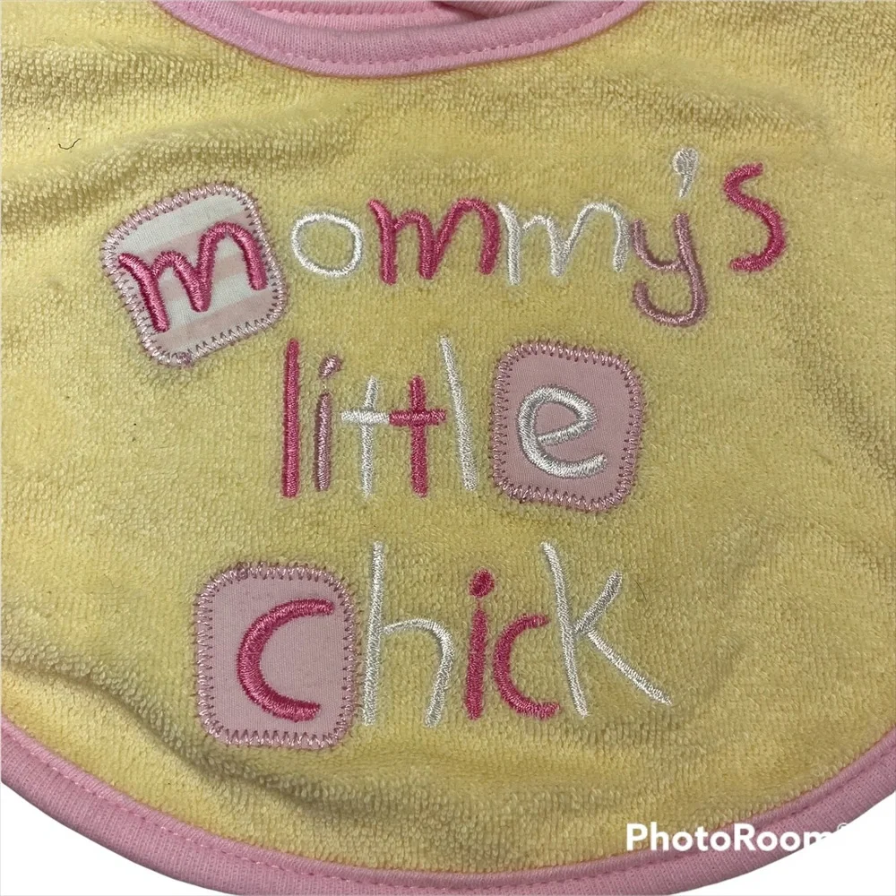 NWOT 3 pack Mommy’s little chick girl bibs